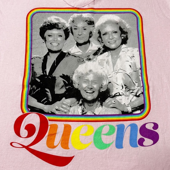 The Golden Girls Queens Cut V-Neck Graphic T-Shirt Pink Women’s Sz M - Picture 3 of 7